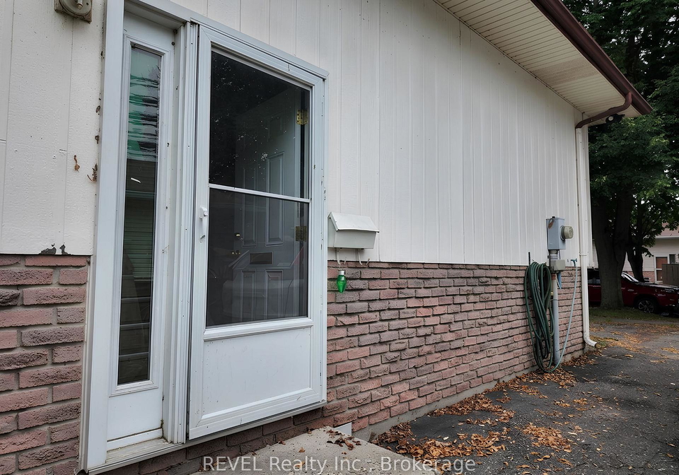62-elma-street-e-st-catharines-ontario-x13667764