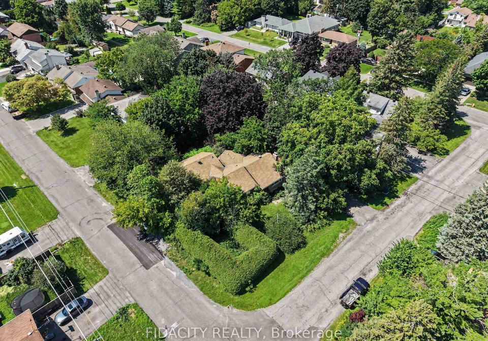 6-malcolm-place-ottawa-ontario-x13667768
