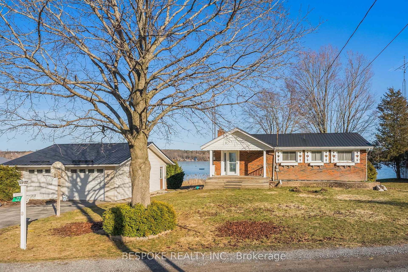 52-pats-lane-prince-edward-county-ontario-x13667816