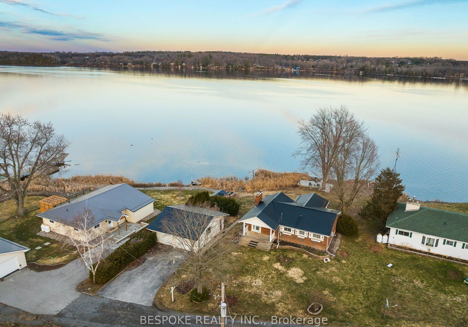 52-pats-lane-prince-edward-county-ontario-x13667816