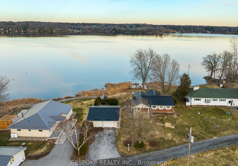 52-pats-lane-prince-edward-county-ontario-x13667816