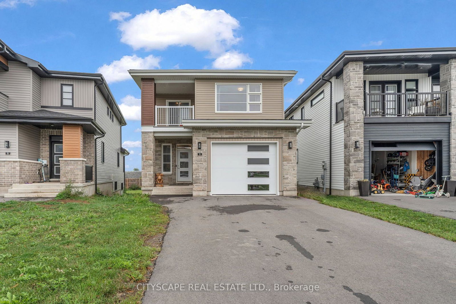 3-erie-court-loyalist-ontario-x13667910