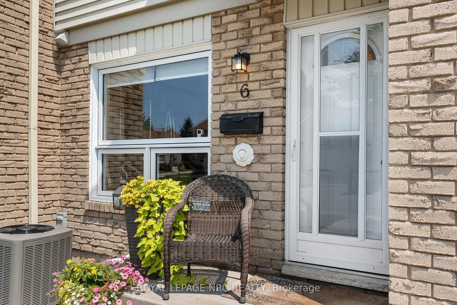 6767-thorold-stone-road-niagara-falls-ontario-x13668022