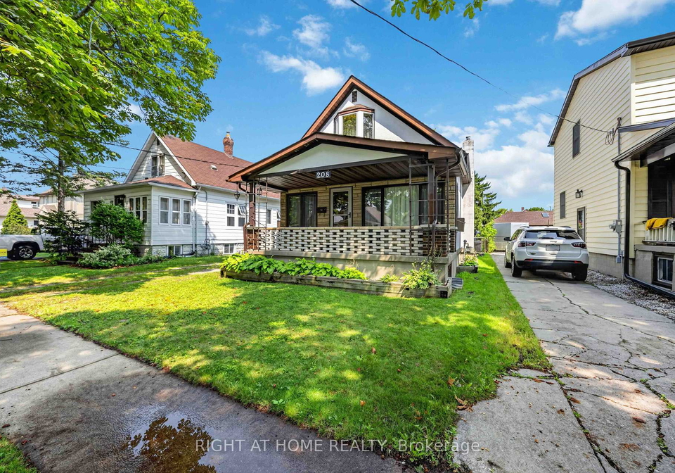 208-ross-avenue-sarnia-ontario-x13668070