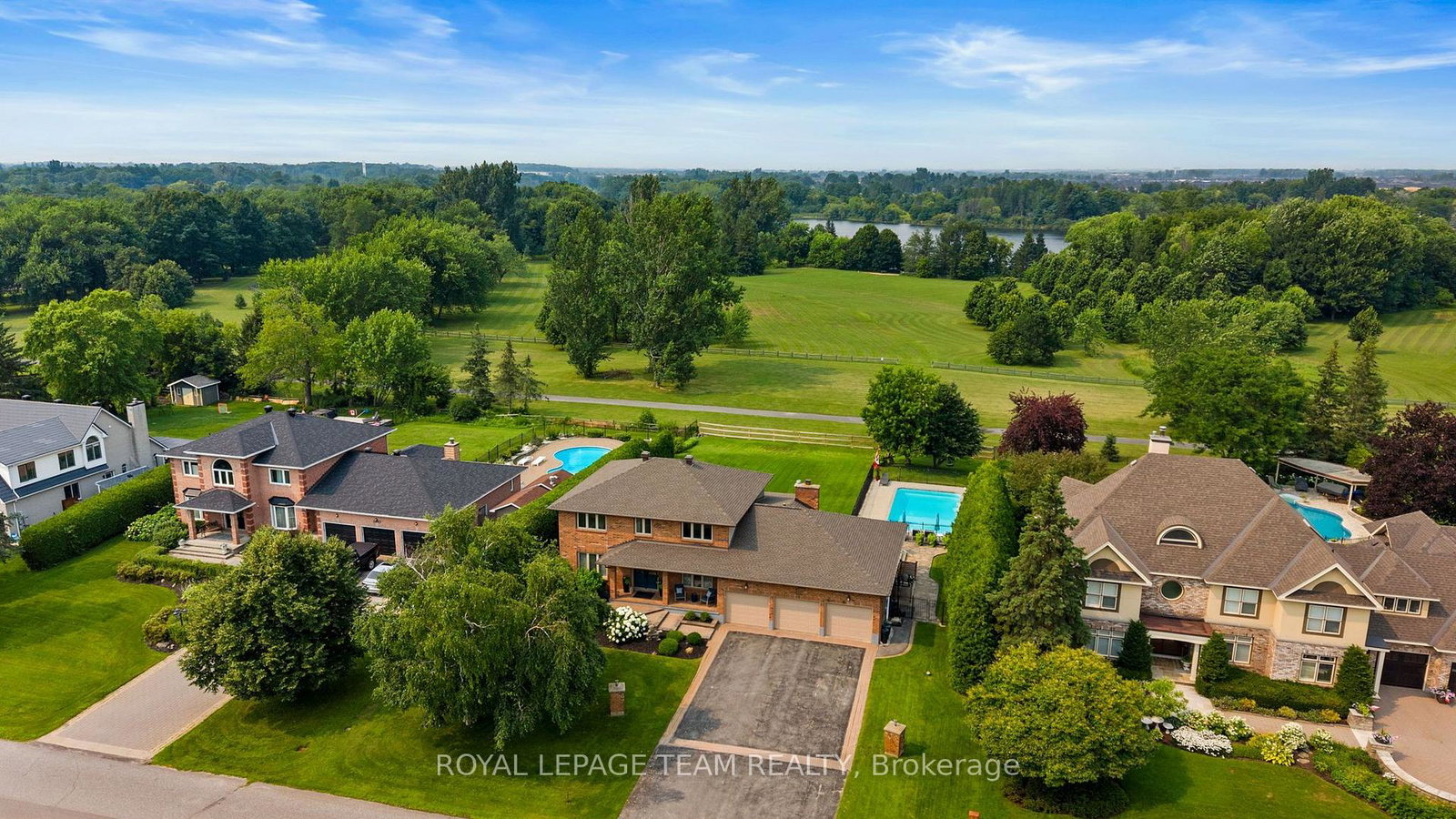 1095-bravar-drive-ottawa-ontario-x13668100