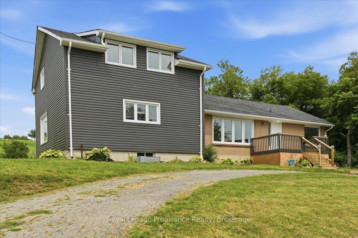 1080-smith-street-quinte-west-ontario-x13668238