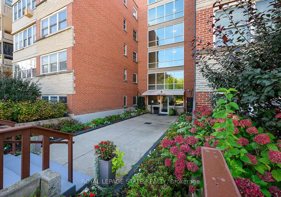 9-grant-boulevard-hamilton-ontario-x13668264