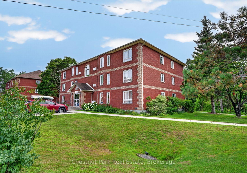 661-cedar-lane-bracebridge-ontario-x13668322