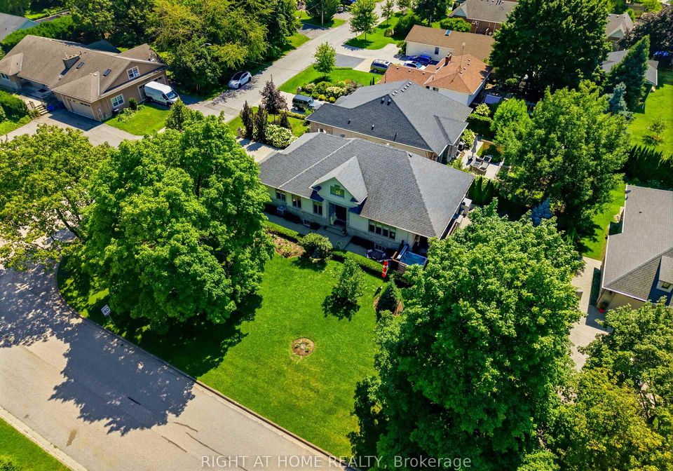 411-nassau-street-niagara-on-the-lake-ontario-x13668484