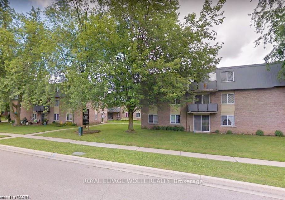 633-barber-avenue-n-north-perth-ontario-x13668746