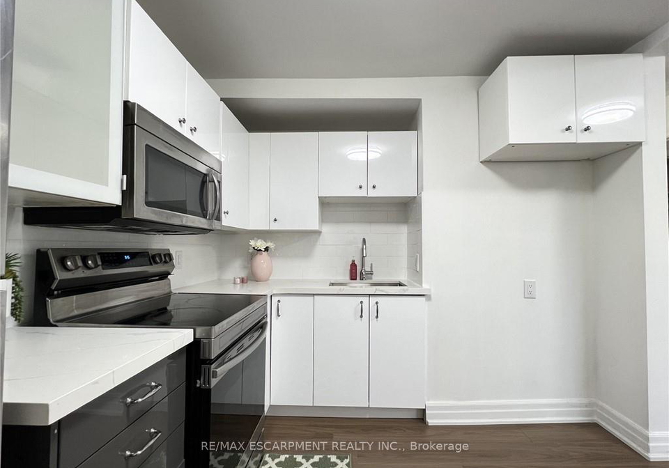 1164-cannon-street-e-hamilton-ontario-x13668760
