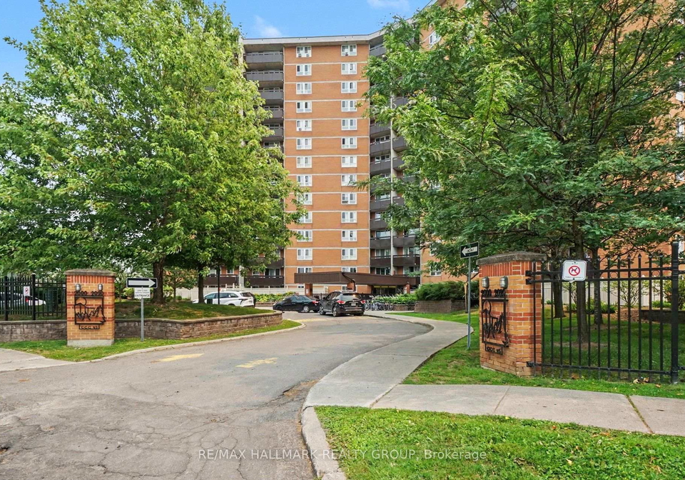 2000-jasmine-crescent-ottawa-ontario-x13668858