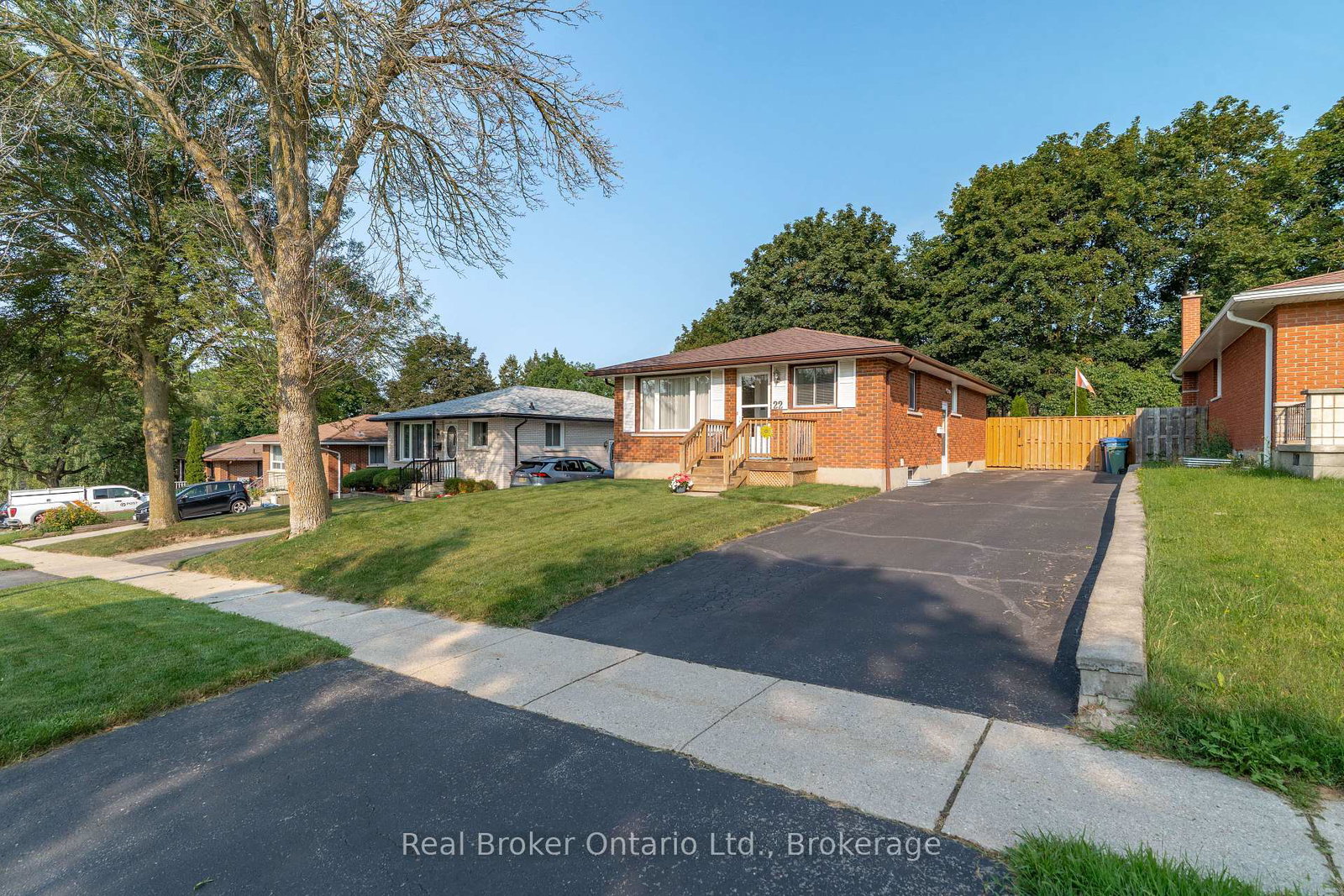 22-mountford-drive-guelph-ontario-x13668990