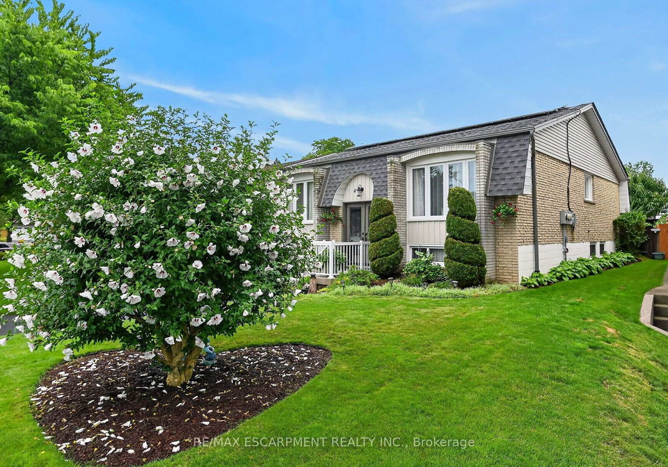 49-brookstream-court-hamilton-ontario-x13669034