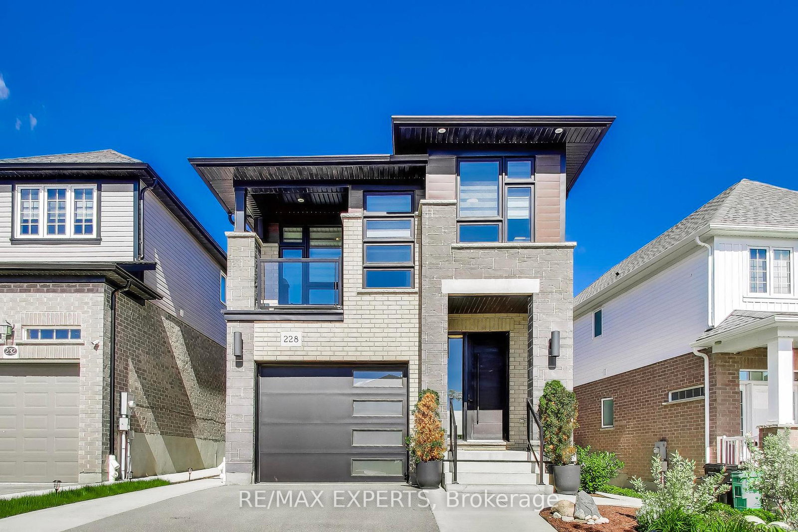 228-woodbine-avenue-kitchener-ontario-x13669368