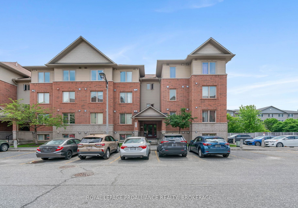 510-stonefield-private-ottawa-ontario-x13669454