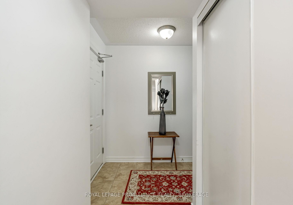 510-stonefield-private-ottawa-ontario-x13669454
