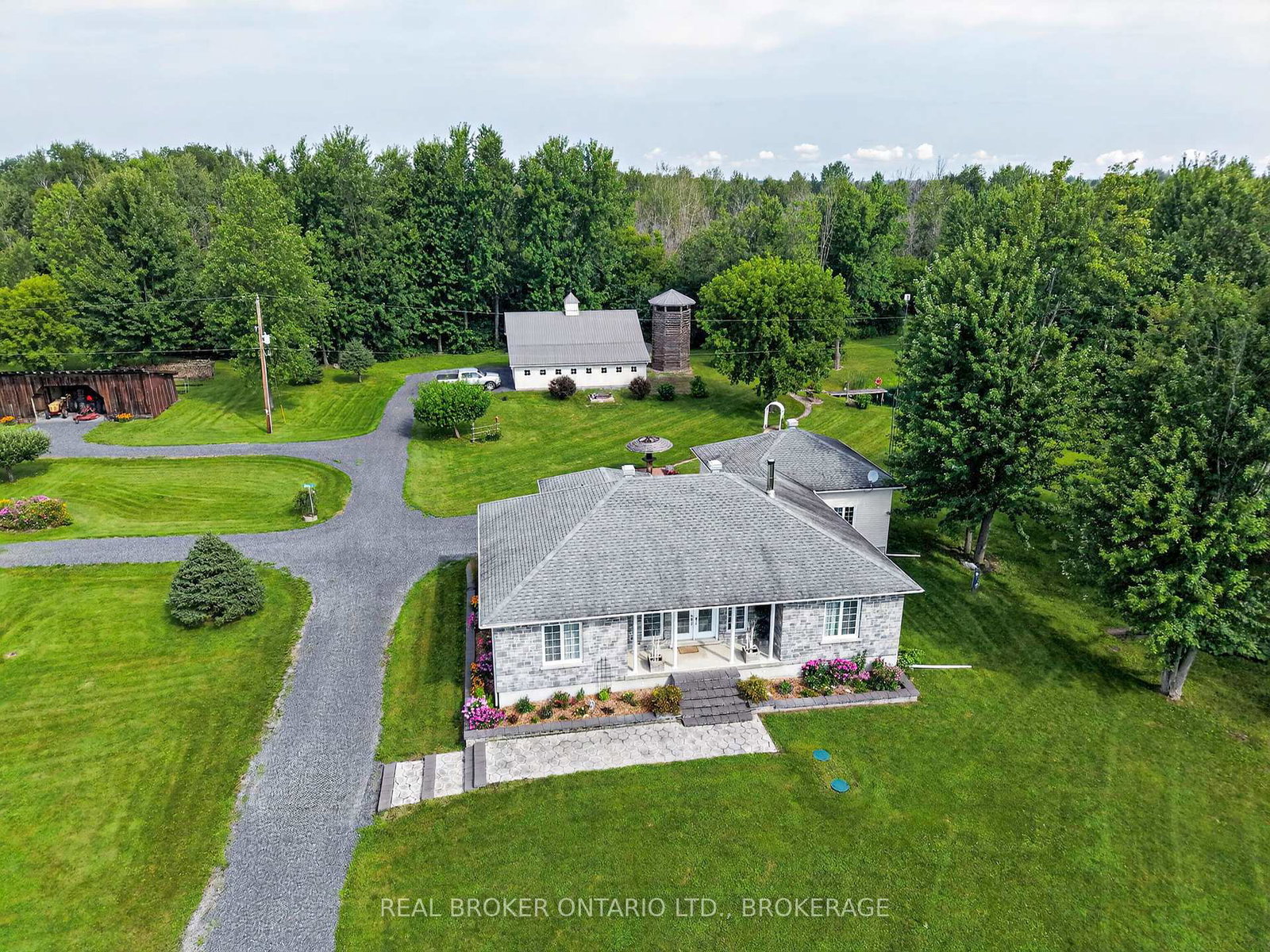 18523-kenyon-conc-road-1-north-glengarry-ontario-x13669498