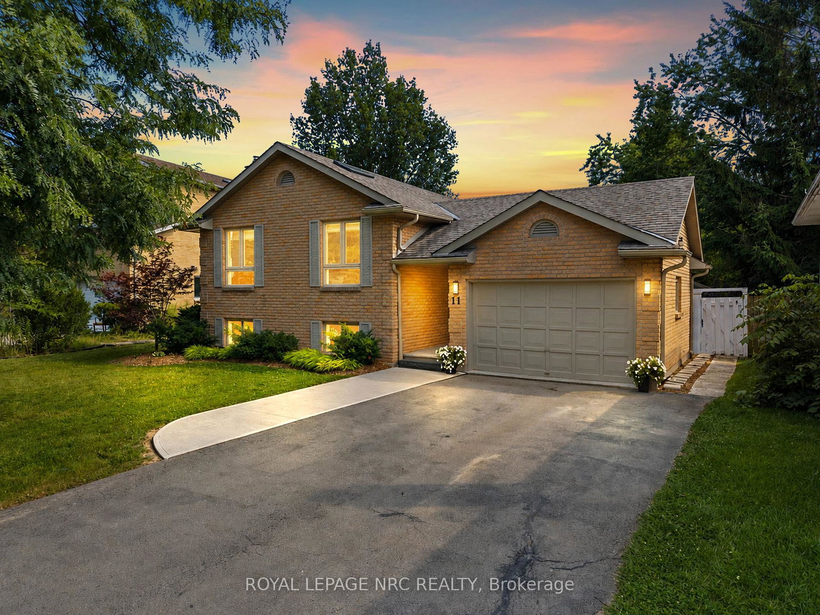 11-village-court-welland-ontario-x13669744