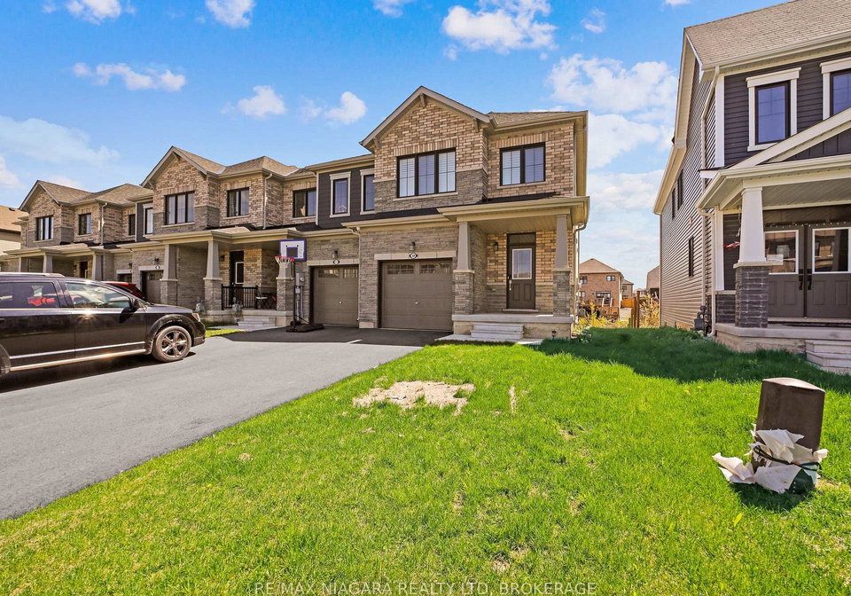 309-vanilla-trail-thorold-ontario-x13669890