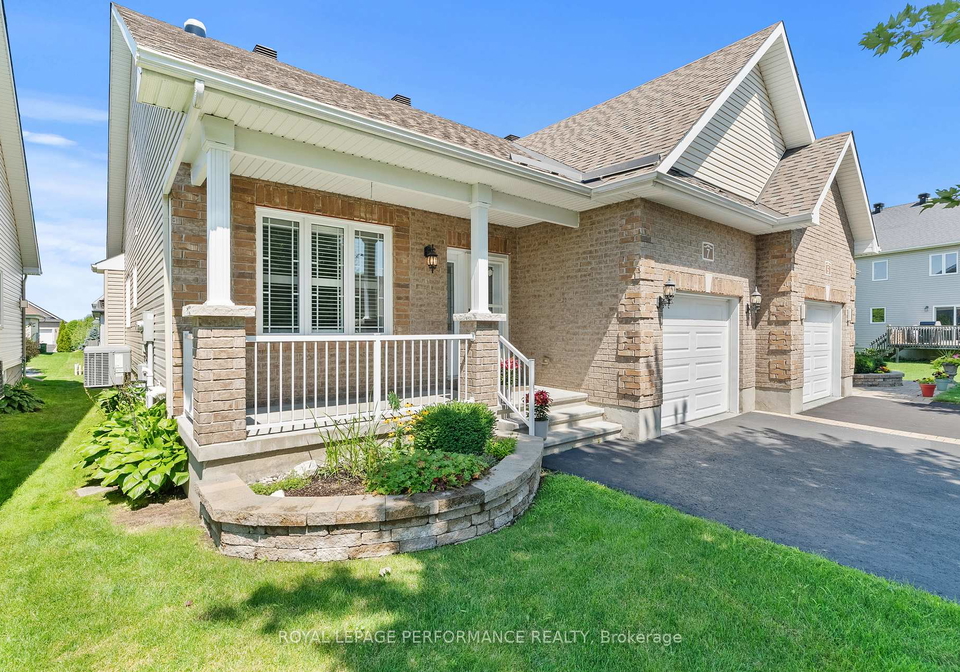 7-abbey-crescent-russell-ontario-x13669962