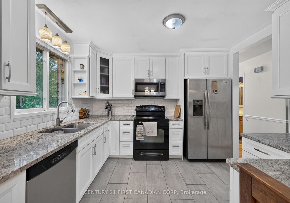 213-fourth-street-west-elgin-ontario-x13670088