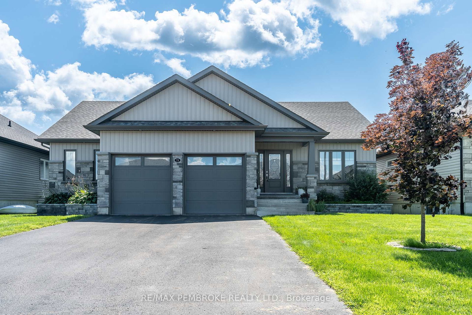 73-noble-crescent-petawawa-ontario-x13670330