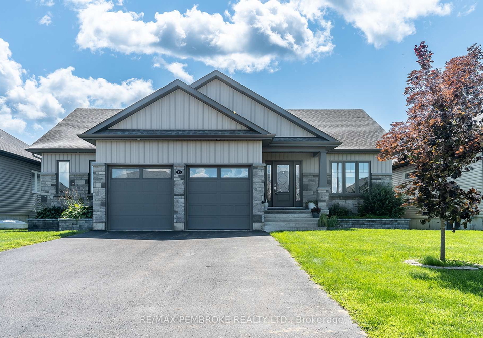 73-noble-crescent-petawawa-ontario-x13670330