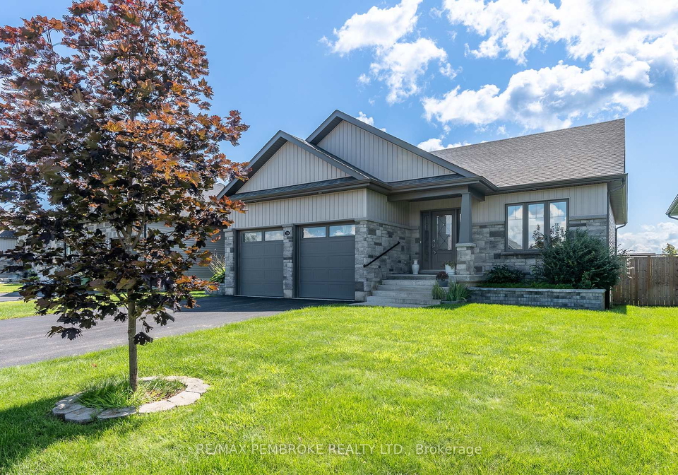 73-noble-crescent-petawawa-ontario-x13670330