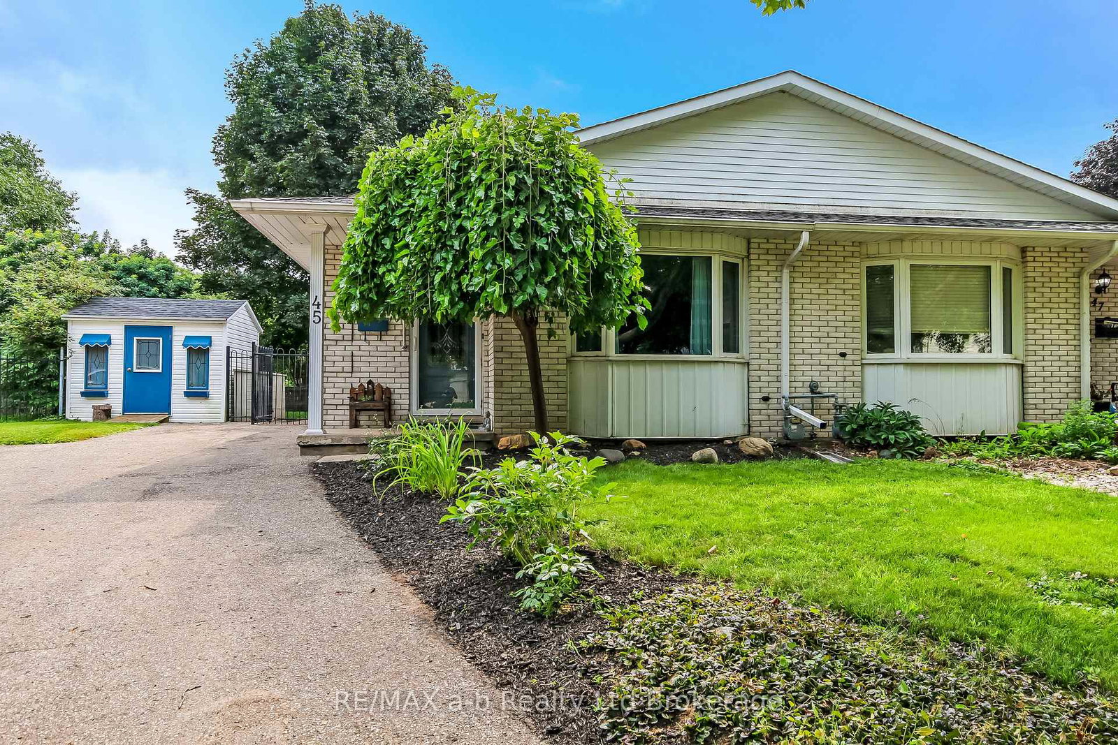 45-carlyle-place-kitchener-ontario-x13670588