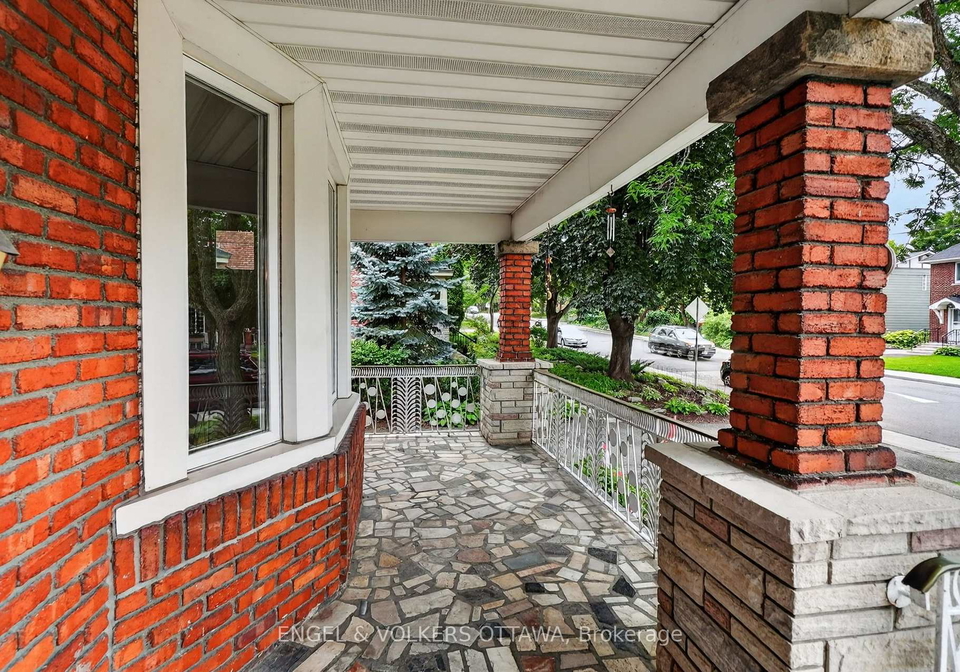127-bayswater-avenue-ottawa-ontario-x13670672