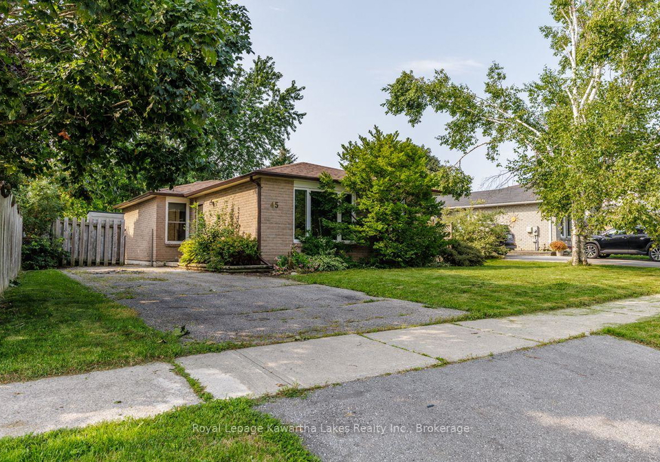 45-sinclair-street-kawartha-lakes-ontario-x13670720