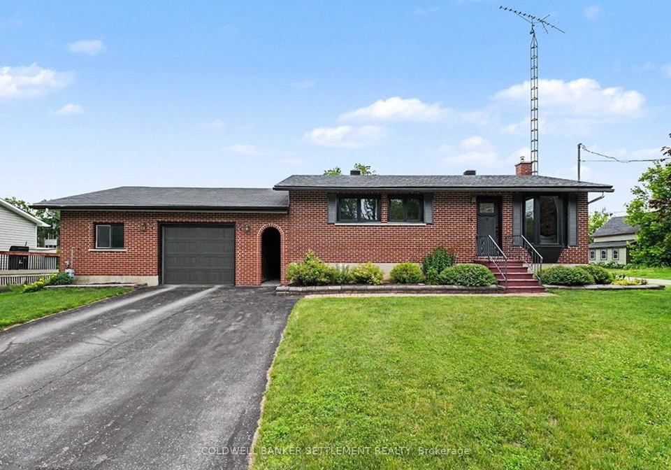 14-baynes-street-perth-ontario-x13670788