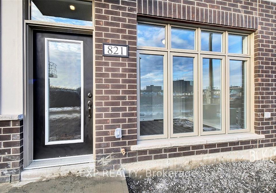 821-mikinak-road-ottawa-ontario-x13670992