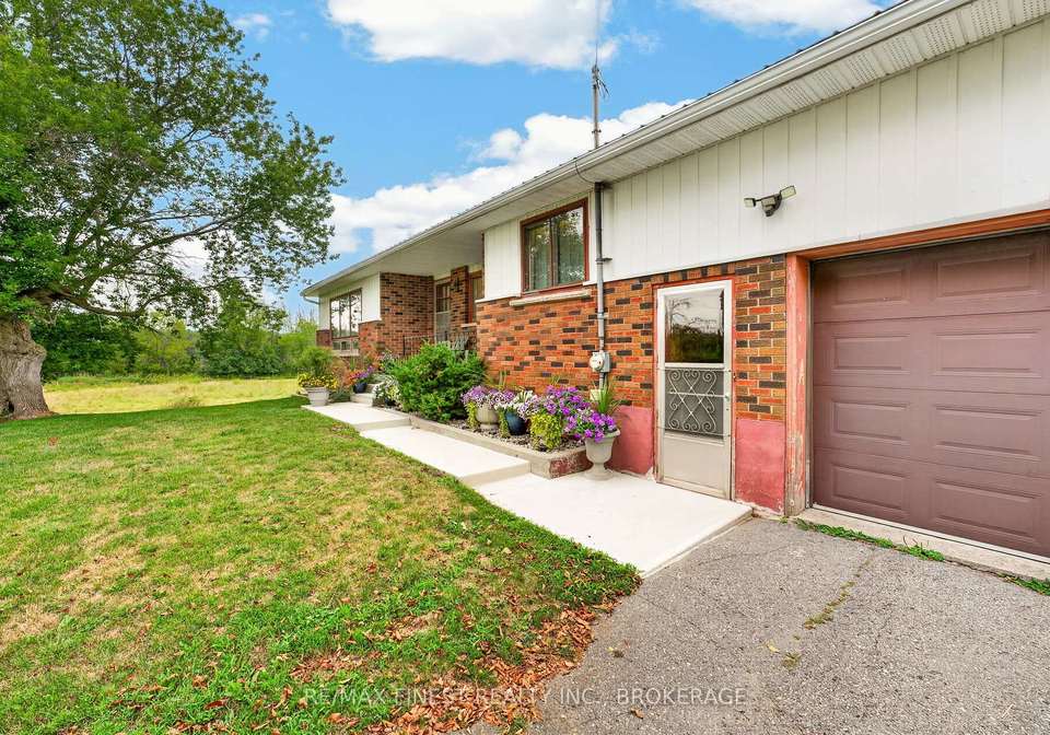 607-fitchett-road-greater-napanee-ontario-x13670996