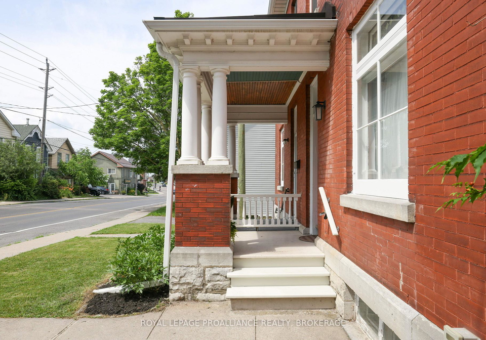 181-montreal-street-kingston-ontario-x13671222