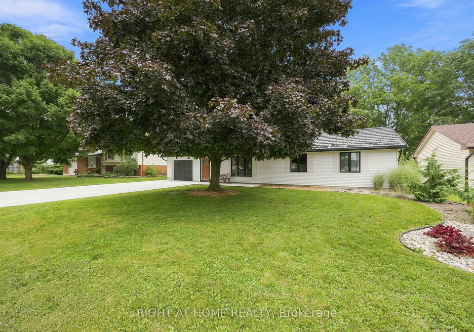 3278-morrell-street-brooke-alvinston-ontario-x13671346