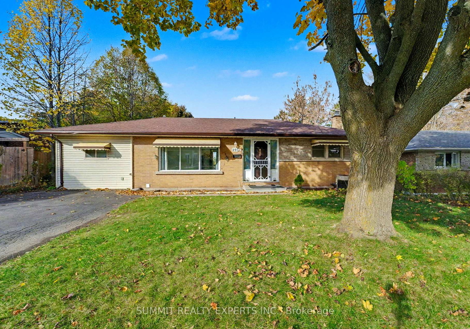 893-cromwell-street-woodstock-ontario-x13671396