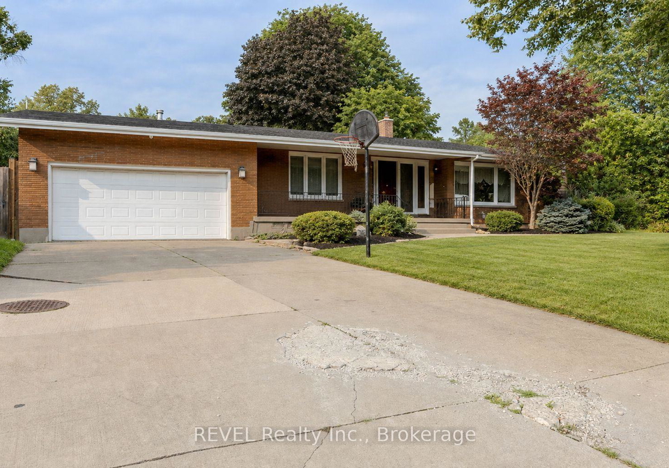 7285-rolling-acres-crescent-niagara-falls-ontario-x13671546