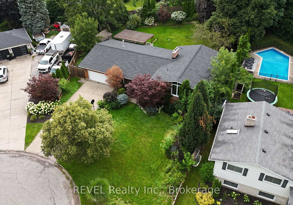 7285-rolling-acres-crescent-niagara-falls-ontario-x13671546