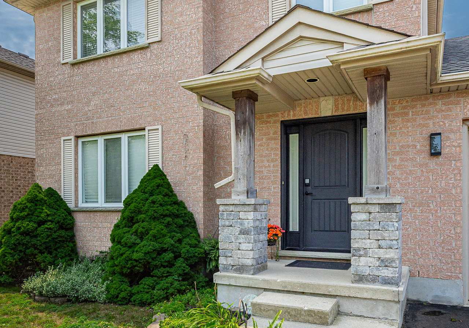 43-meredith-drive-middlesex-centre-ontario-x13671578