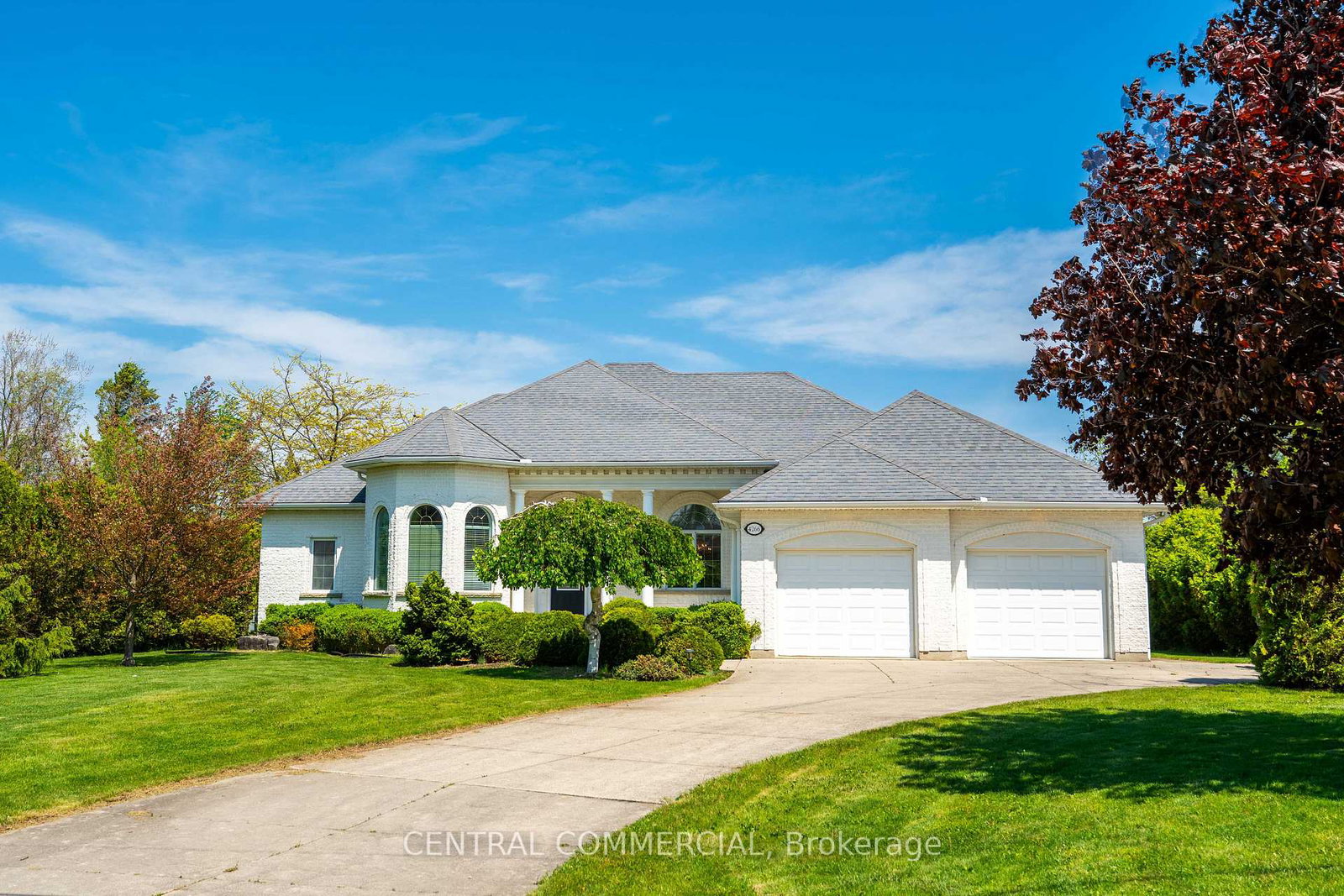 4266-bluepoint-drive-plympton-wyoming-ontario-x13671658