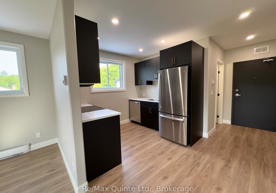 330-victoria-street-tweed-ontario-x13671814