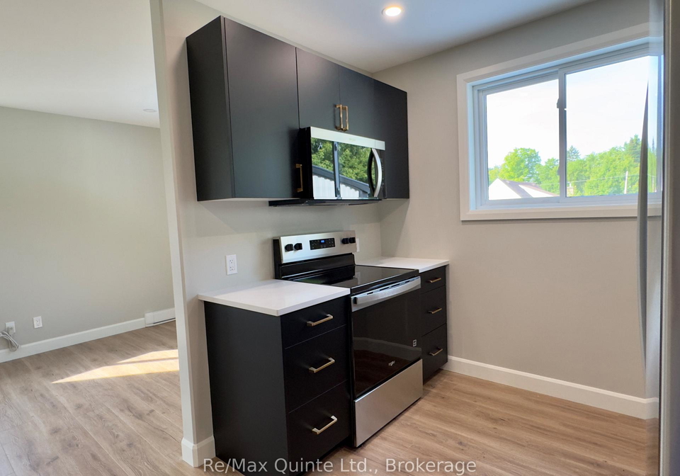 330-victoria-street-tweed-ontario-x13671814