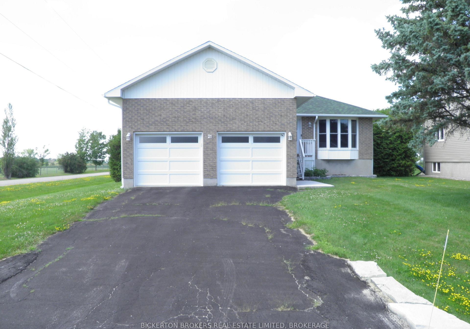 21-frederick-st-street-lansdowne-village-ontario-x13671872