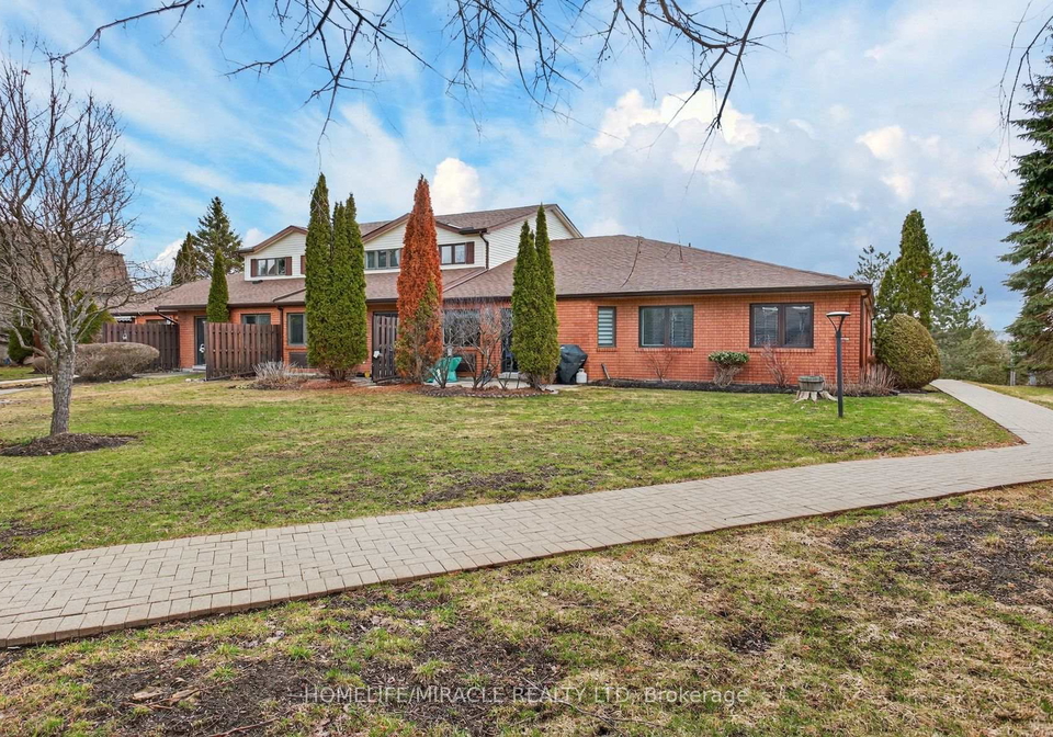 36-champlain-crescent-peterborough-ontario-x13671878