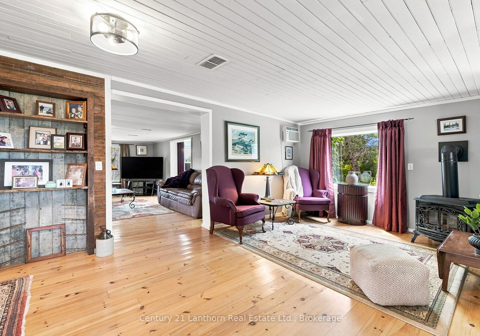 1083-county-road-5-prince-edward-county-ontario-x13672090
