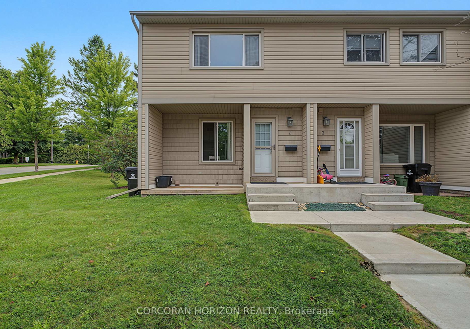 15-green-valley-drive-kitchener-ontario-x13672238
