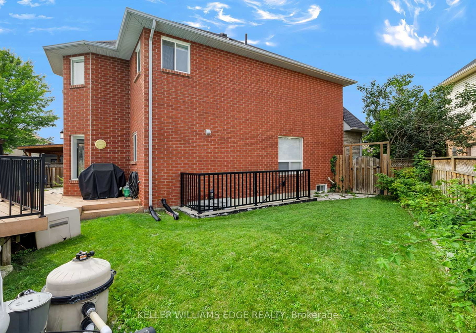 24-eringate-drive-hamilton-ontario-x13672288