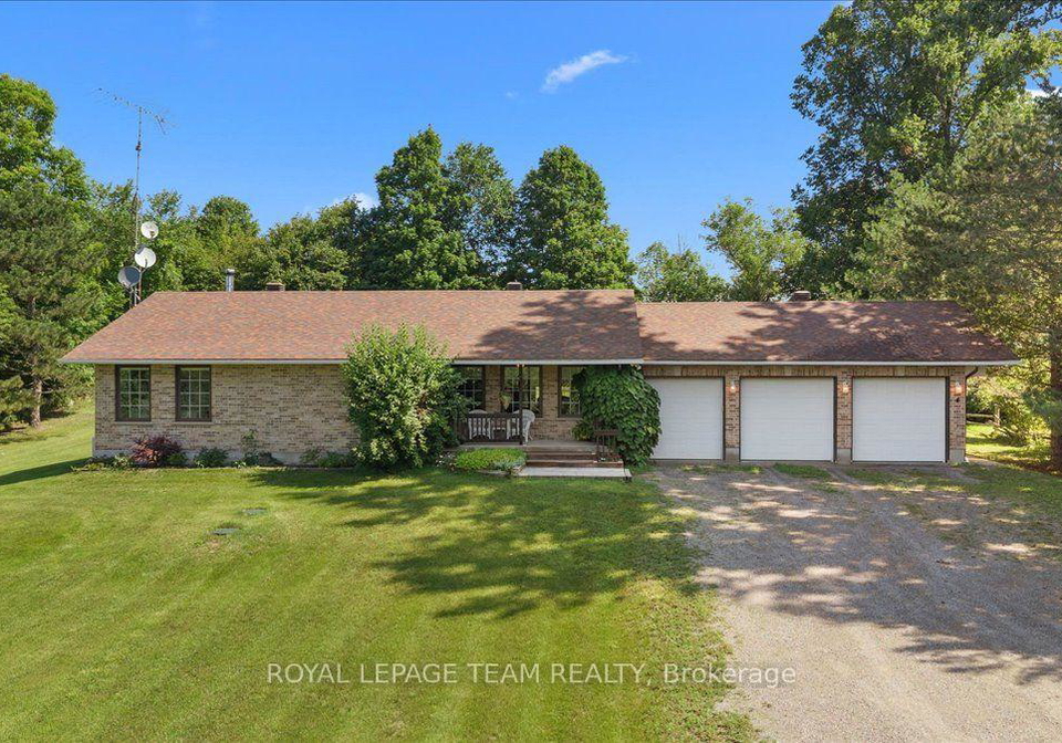 2754-tatlock-road-mississippi-mills-ontario-x13672418